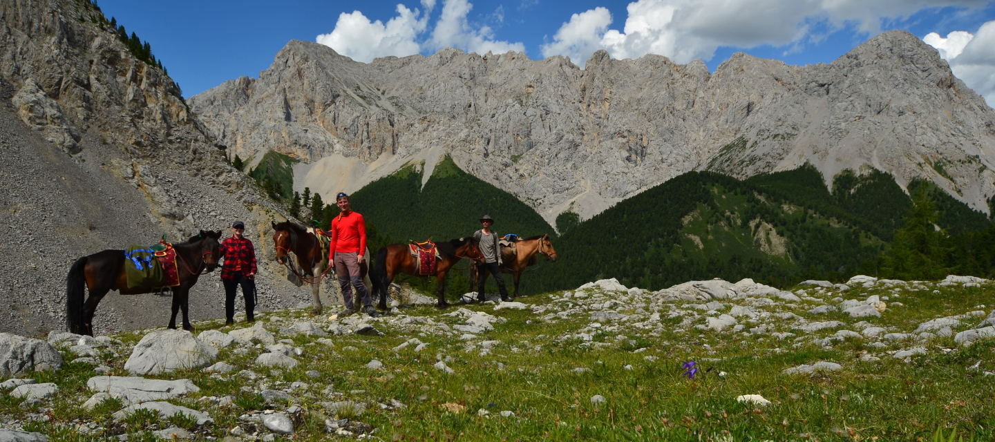 Mongolsko v sedle: Tři týdny, tři jezdci a nekonečná step
