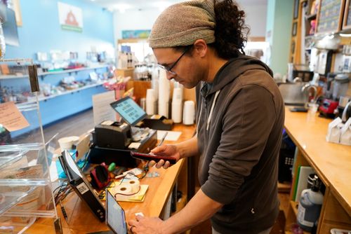 Unlocking Opportunities: How Banks Can Partner with ISVs in Merchant Payments