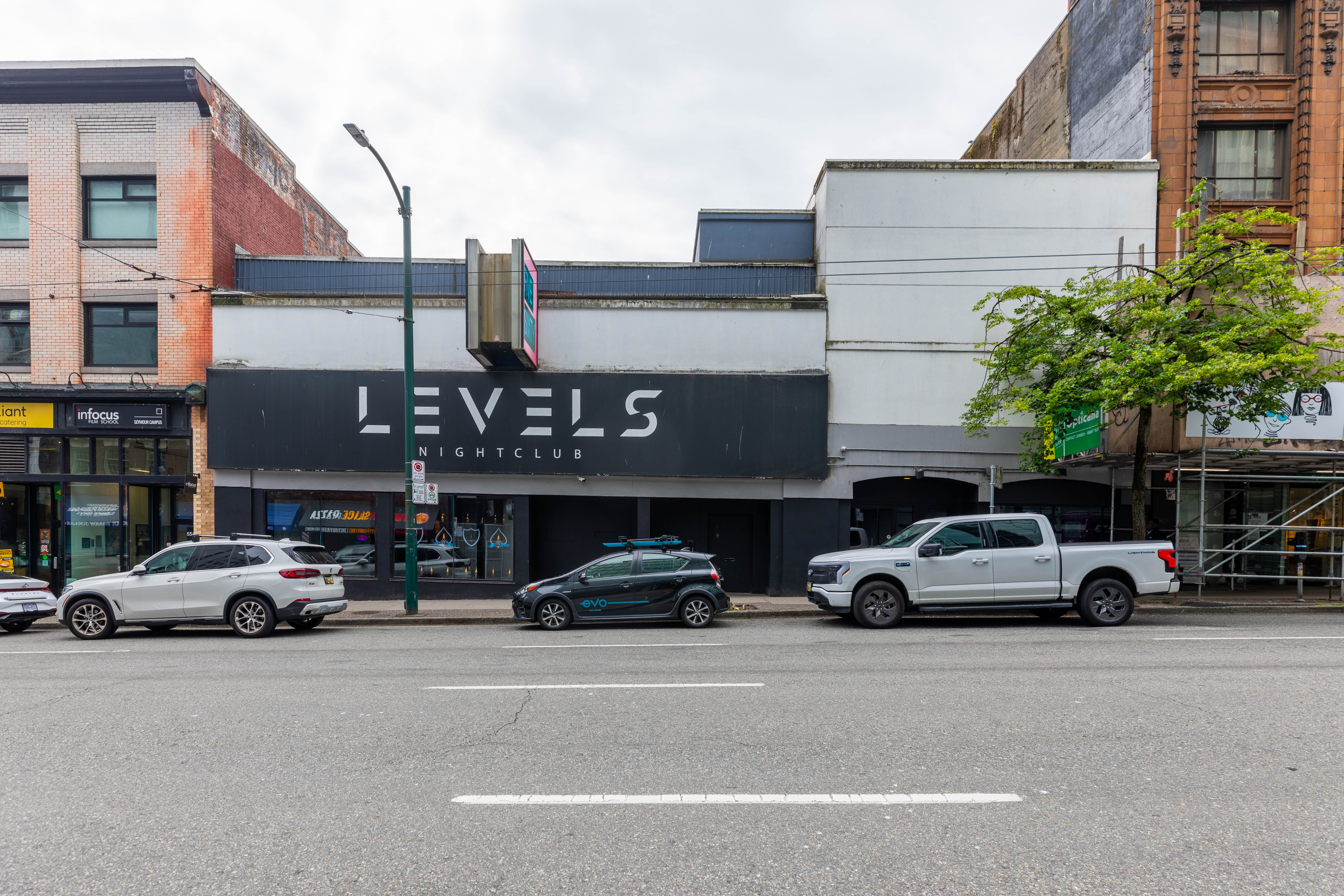 560 Seymour Street