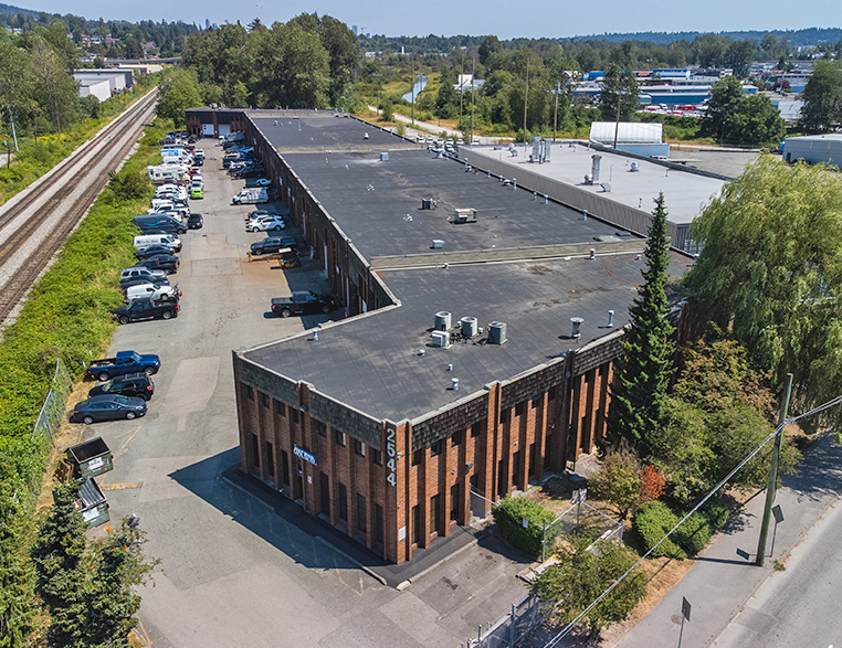 2544 Douglas Road