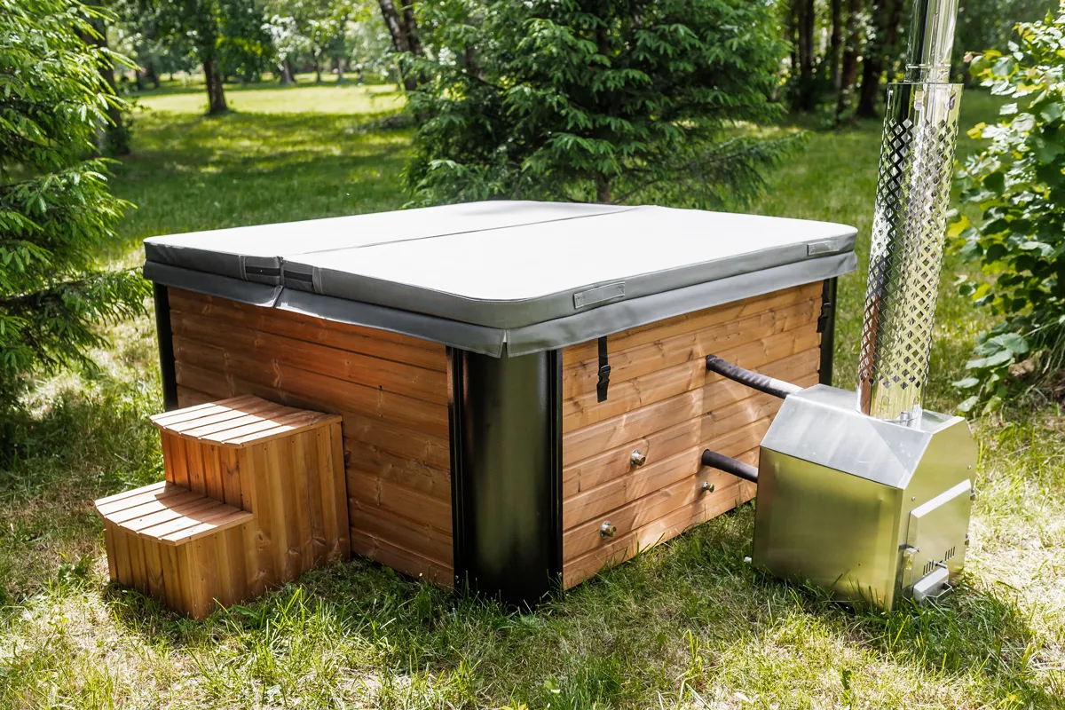 6-8 Persons Square Hot Tub in Thermo Wood - back