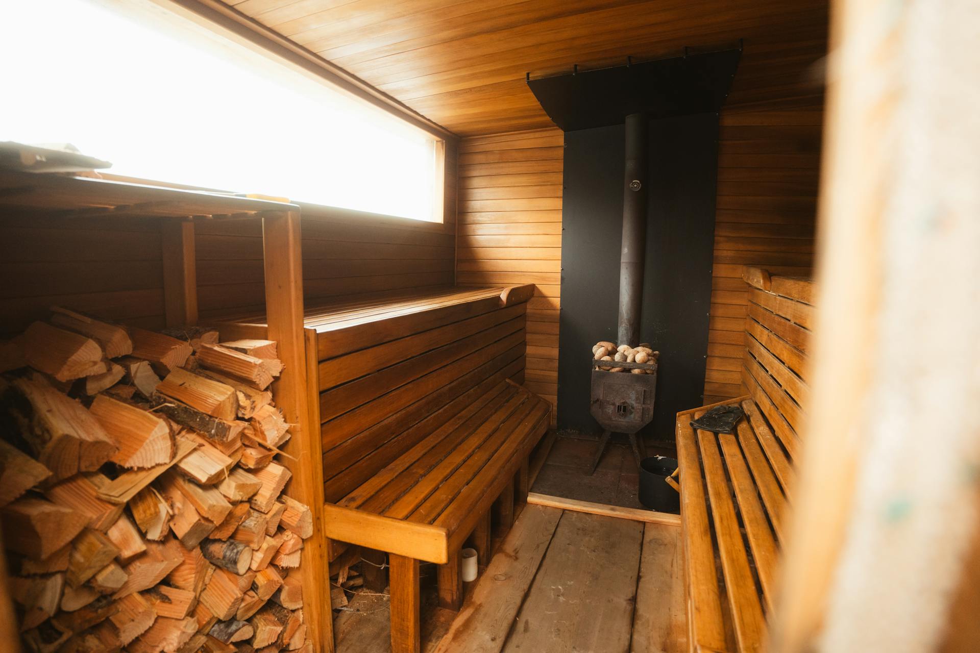 Sauna wiht woods inside