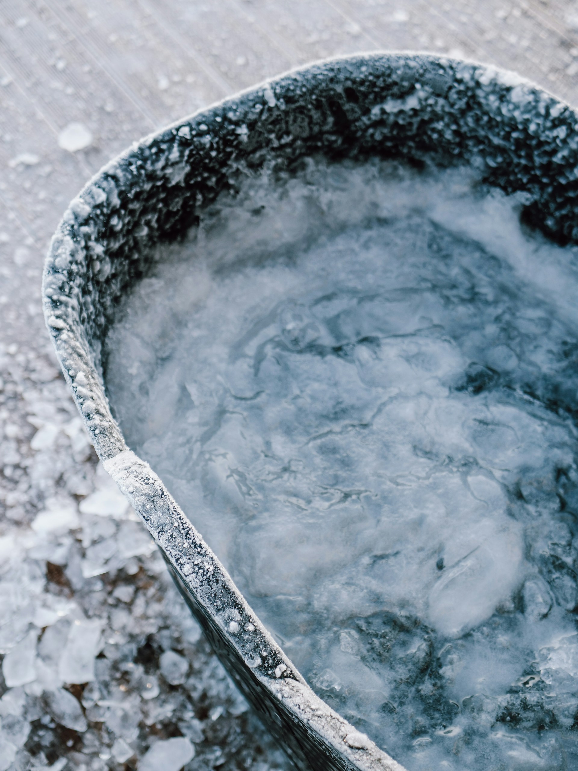 Very cold plunge