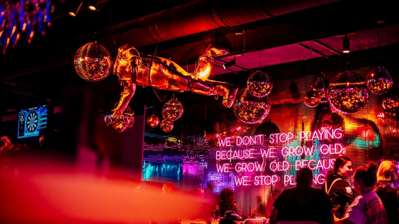 DJ takeover - every friday and saturday!