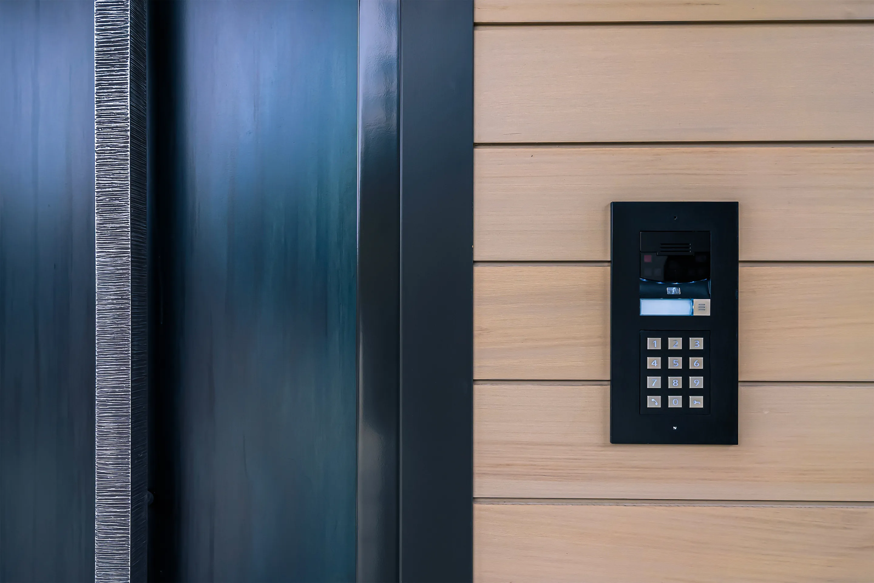 Enjoy 25% off Alarm & Camera Hardware