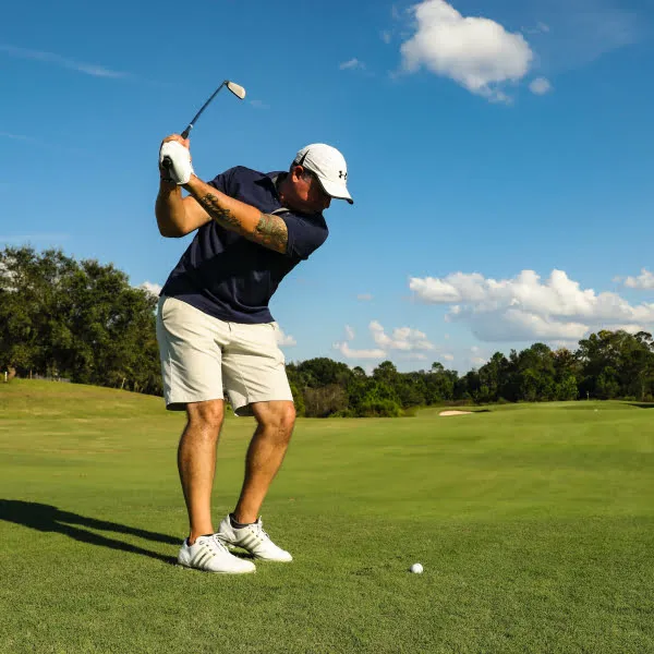 Man Play Golf