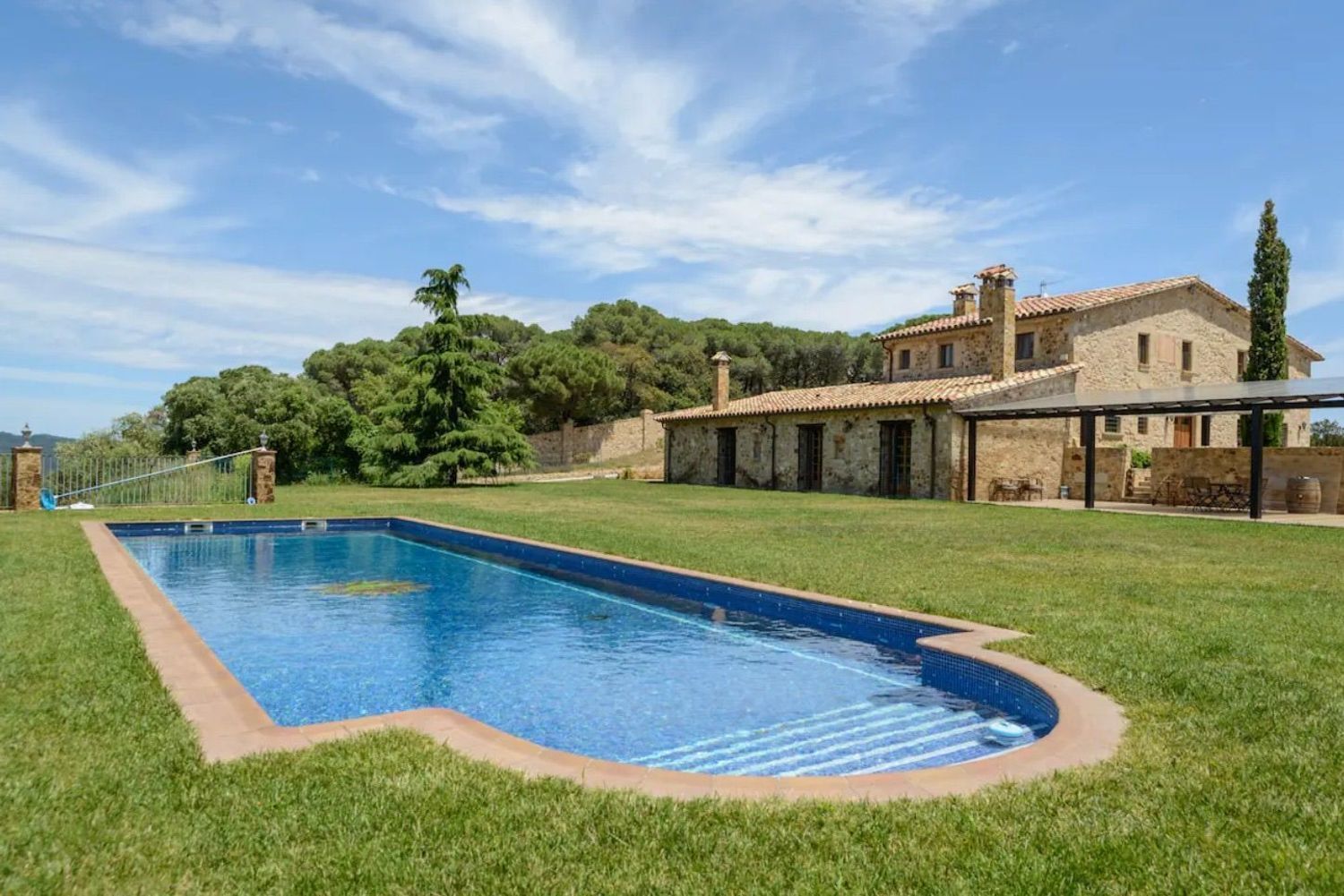 Property Gallery Main Image