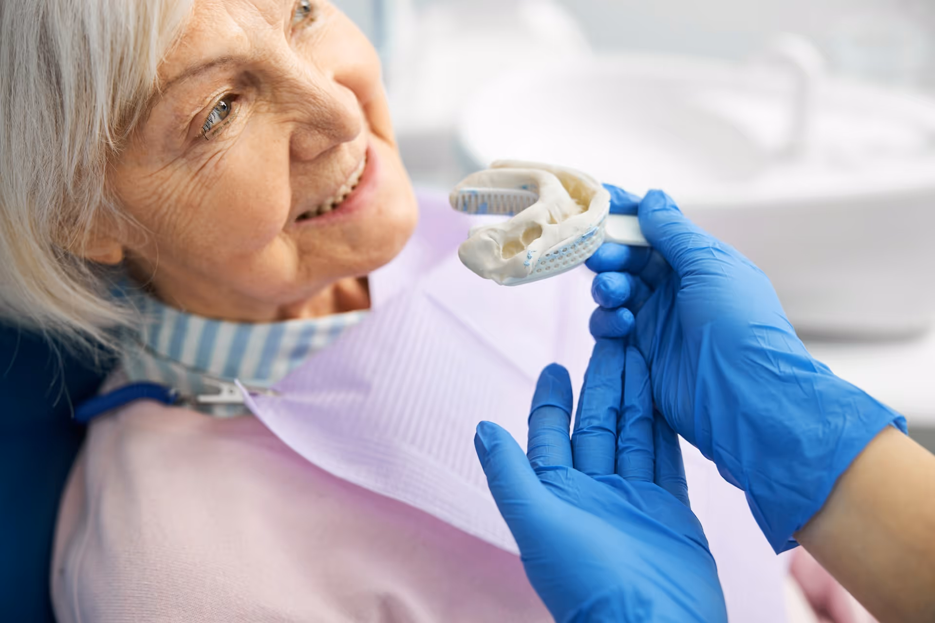 Repairing Broken Dentures in The Villages