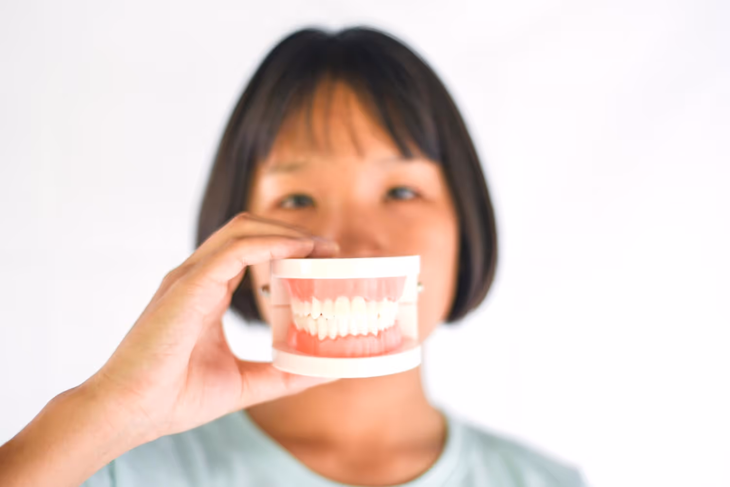 Exploring the Benefits of Implant Retained Dentures