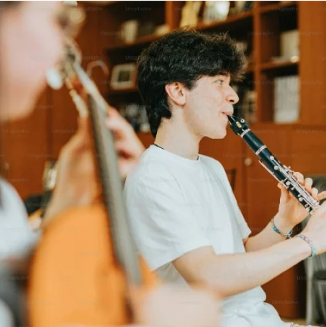 Clarinet student practicing during private woodwinds lesson at Cincinnati Music Academy.
