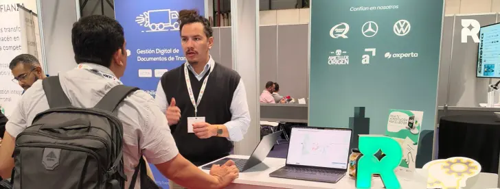 Logistics & Automation 2025, Routal presentando sus últimas innovaciones para optimizar la planificación y seguimiento de la última milla.
Con soluciones de rutas inteligentes, monitorización en tiempo real y comunicación fluida, la plataforma demuestra cómo la tecnología puede hacer la logística más eficiente y humana.
Routal impulsa operaciones más ágiles, sostenibles y rentables, ayudando a las empresas a transformar su forma de entregar.