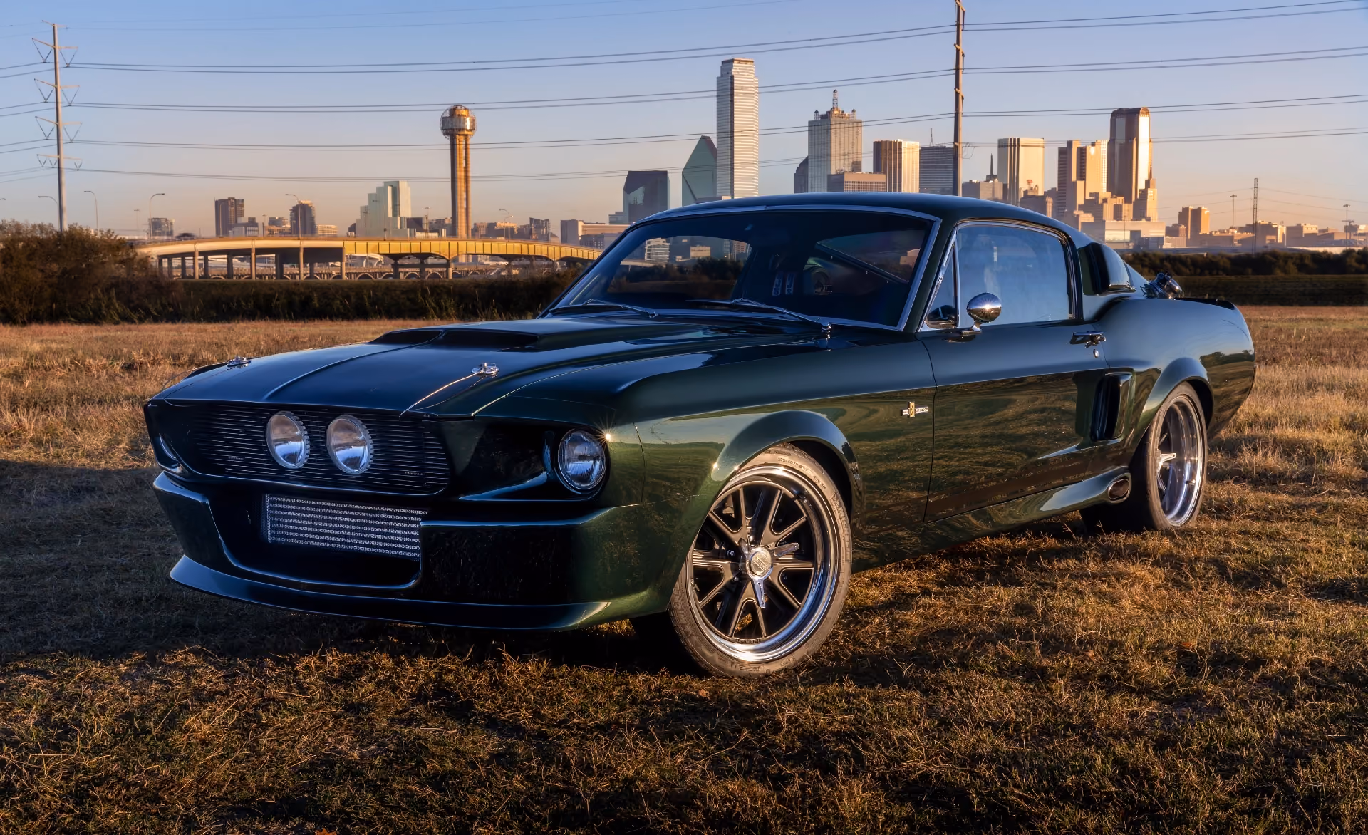 GT500CR Carbon by Classic Recreations
