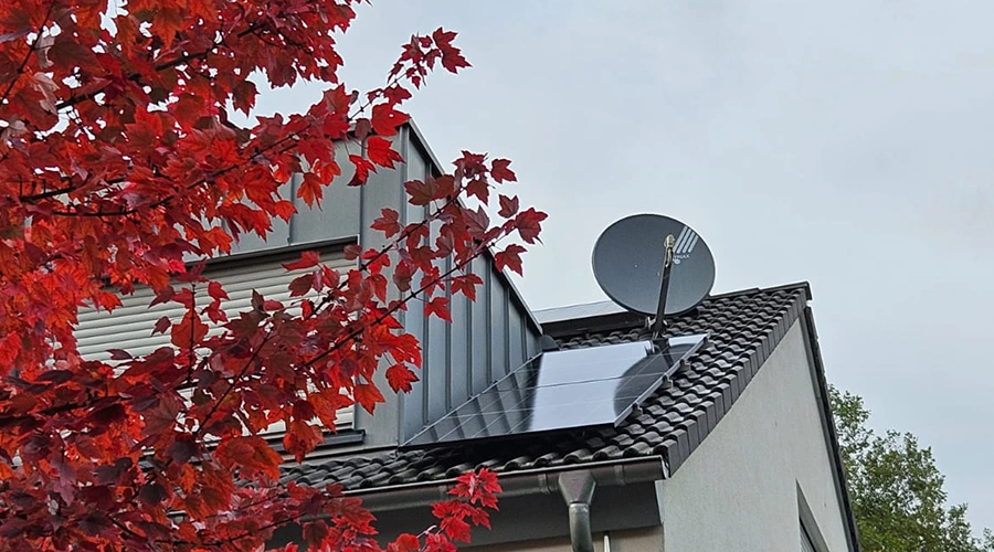 Photovoltaik Förderung Düsseldorf 2025 – Solaranlage installiert und Beratung zu Zuschüssen und KfW-Krediten