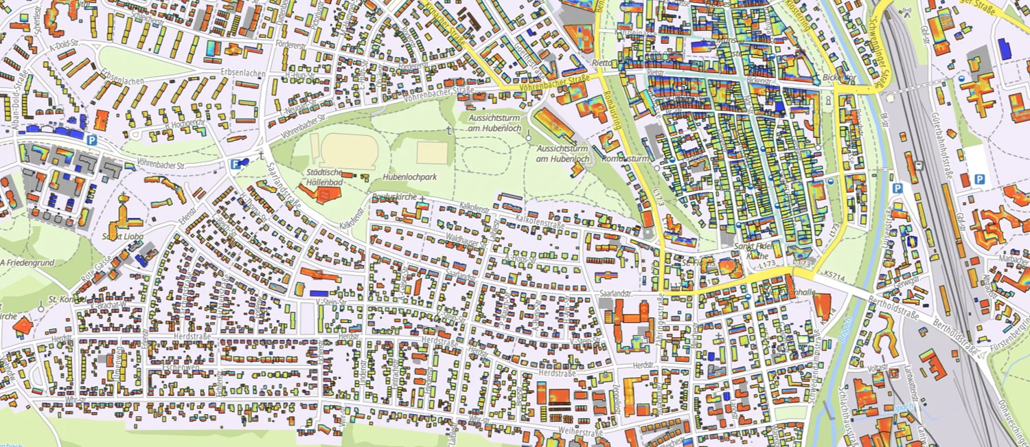 Der Energieatlas Baden-Württemberg zeigt das Solarpotenzial der Dachflächen in Villingen-Schwenningen farblich kodiert auf einer Karte. 