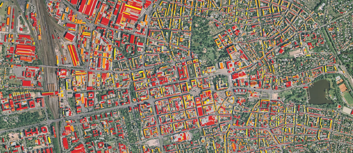 Das Solar-Kataster Hessen zeigt farbig markiert das Photovoltaik-Potenzial der Dächer in Darmstadt.
