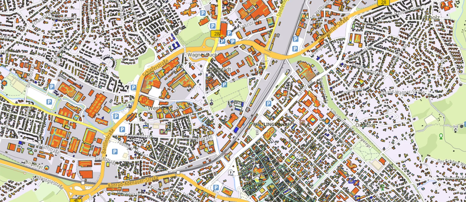 Karte Reutlingens mit farblich markiertem Solarpotenzial der einzelnen Dachflächen. 
