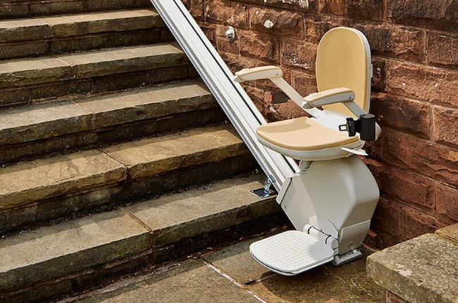 ACORN_130 monte-escalier exterieur