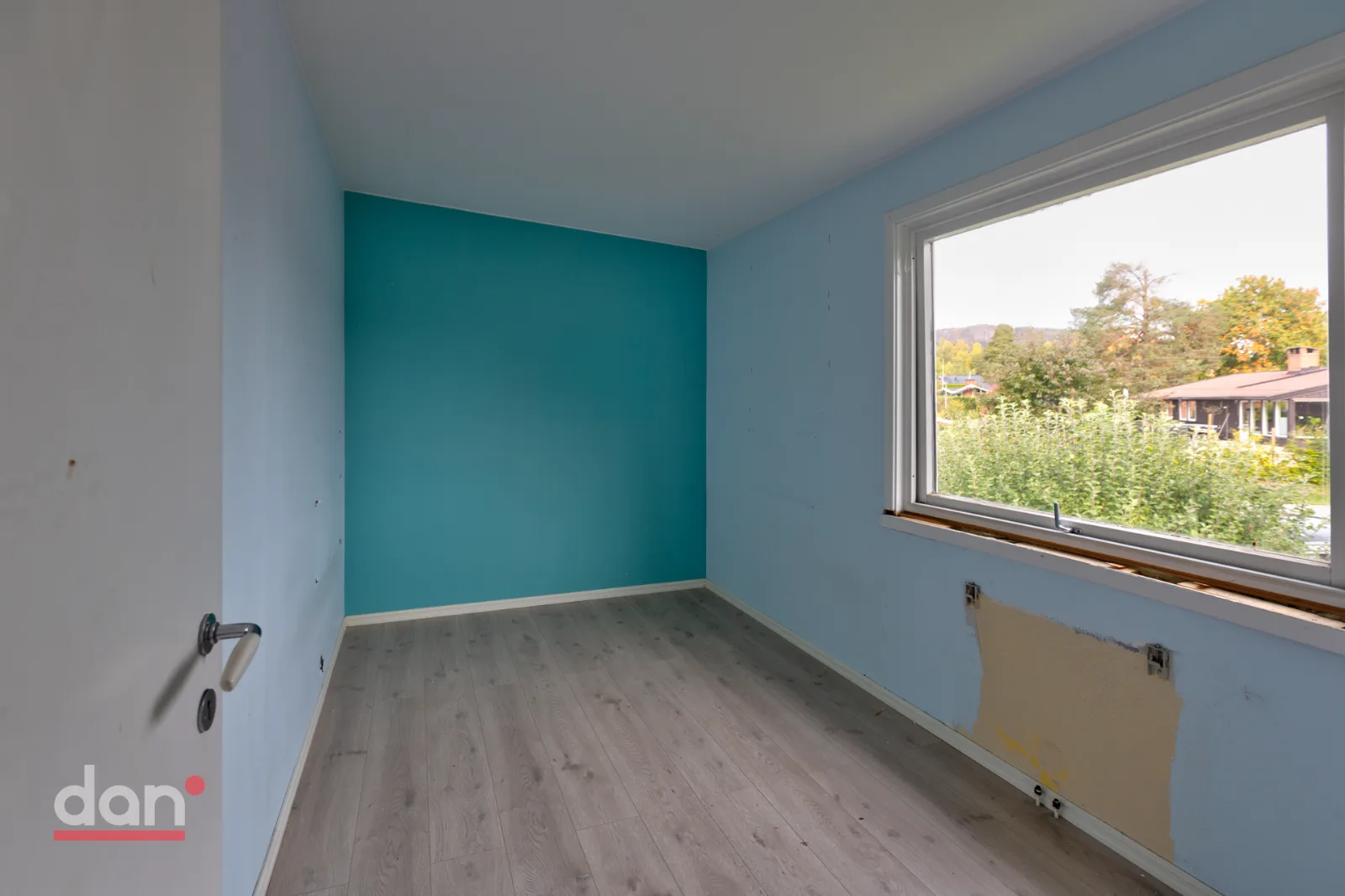 Rom i enebolig på Vakås før maling