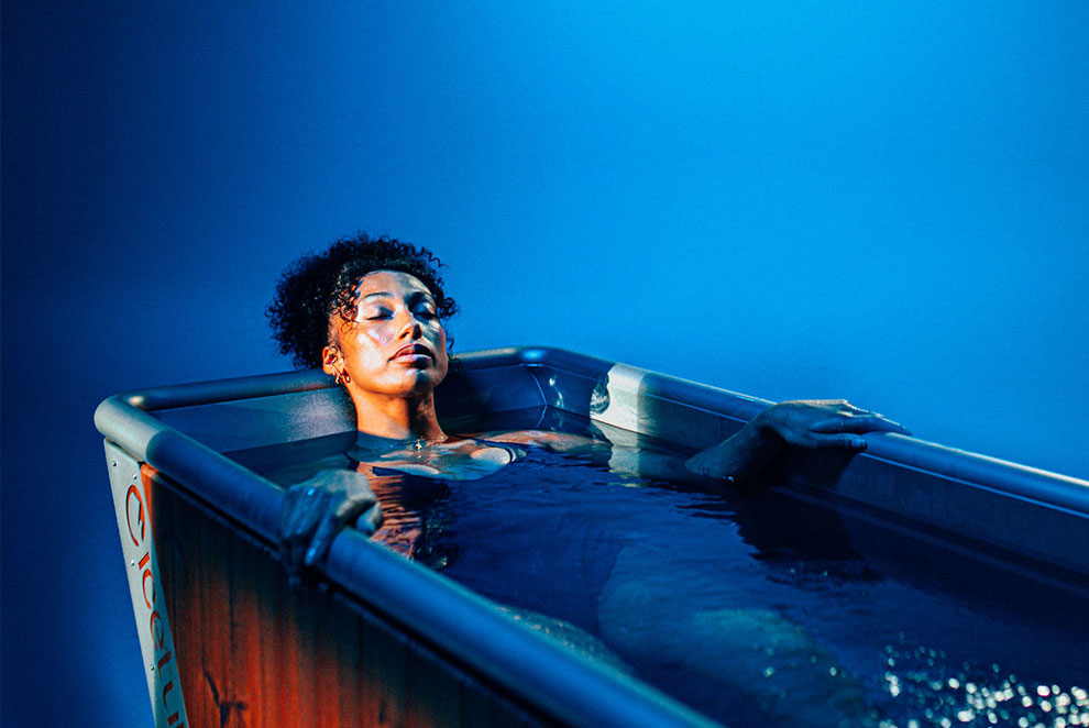 Cold Water Immersion Therapy: Benefits, Science & Risks