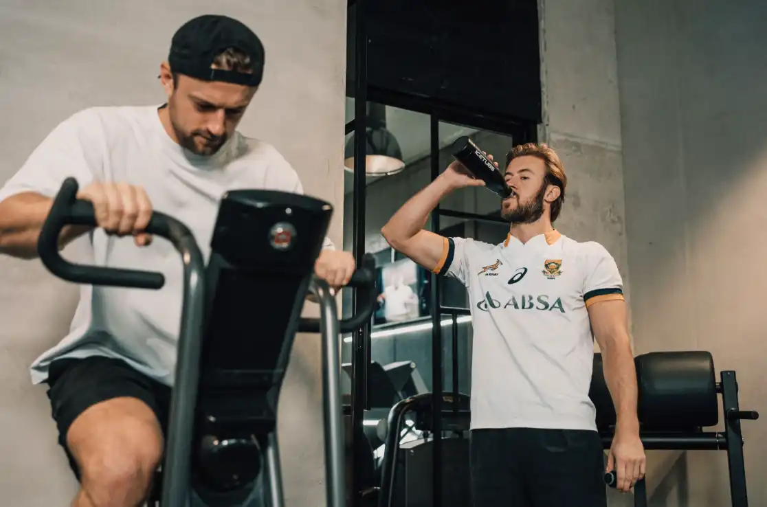 Cold Plunge vs Cryotherapy for Athletes: Which Supports Recovery Better?