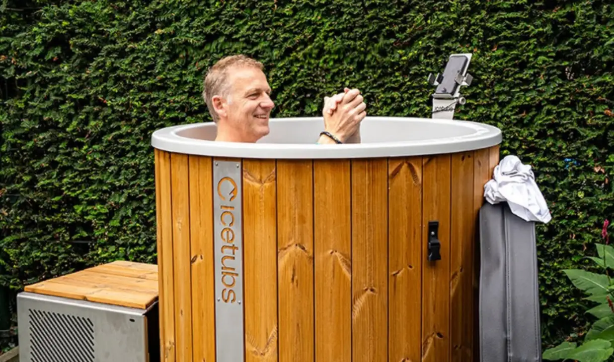 Could Cold Exposure Support Healthy Ageing and Longevity? 