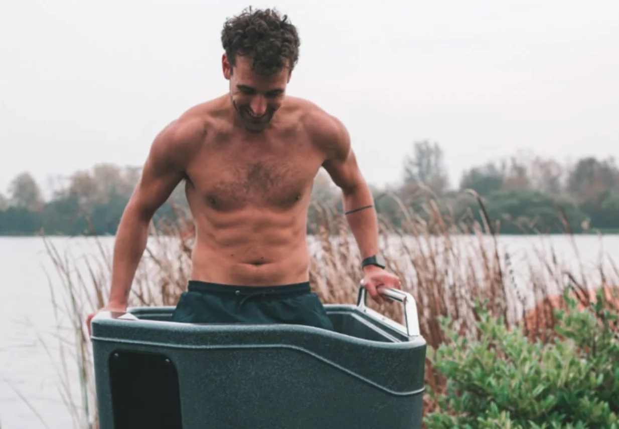 Warming Up After a Cold Plunge: Let Your Body Take Over