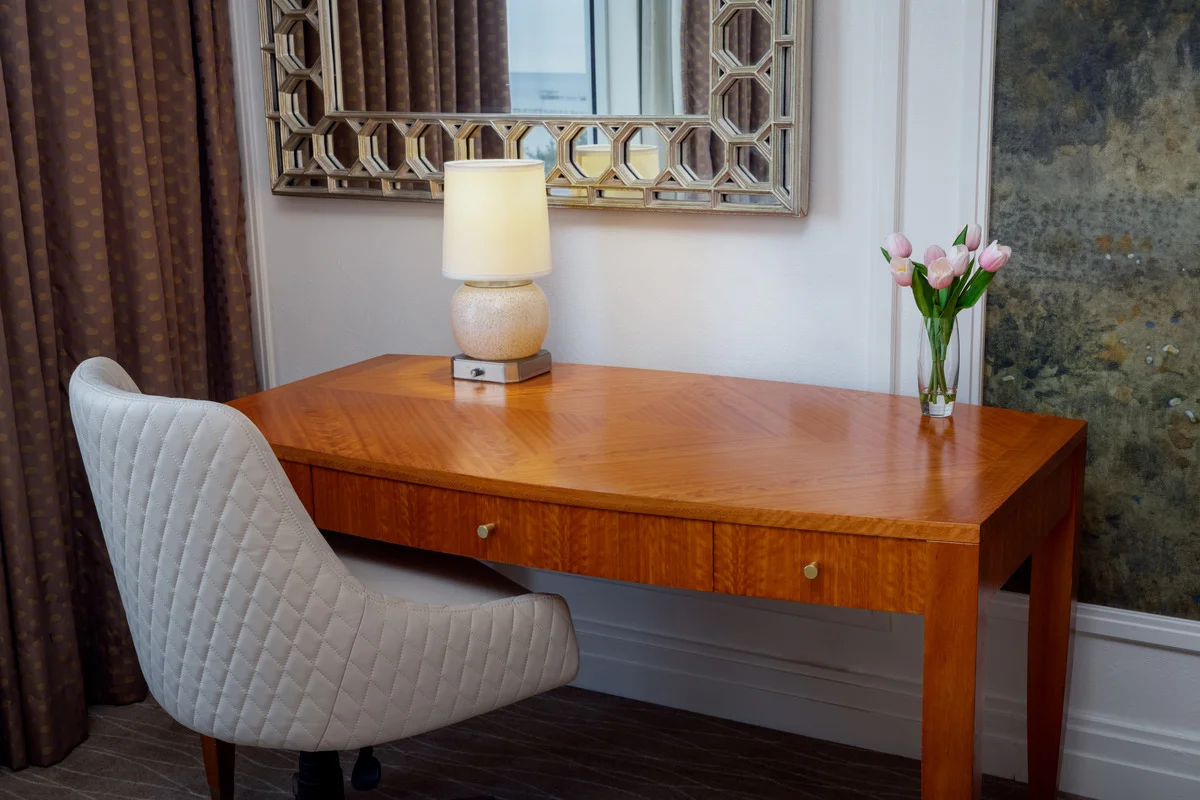 Room Desk