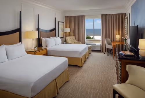 2 Queen bed room with Gulfside View