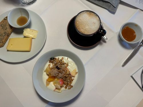 Das Frühstück ist klein aber fein!