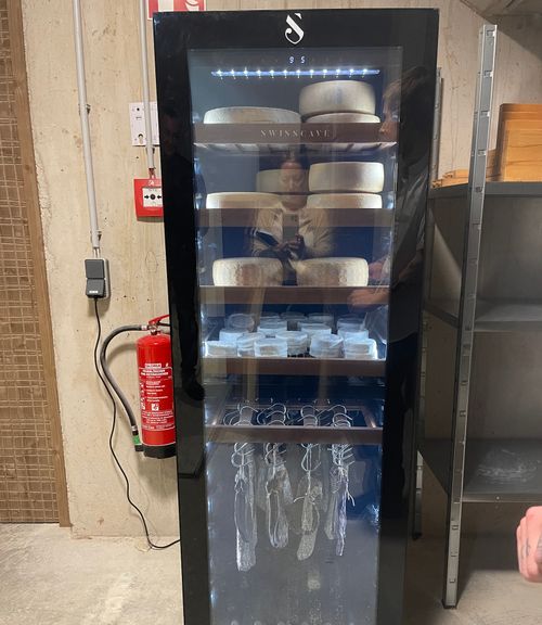 Hier reift der hausgemachte Käse – köstlich!