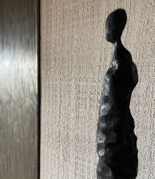 Eine von Architekt Martin Grubers Plastiken