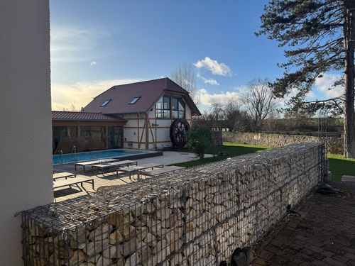 Blick auf den Namensgeber: die Mühle