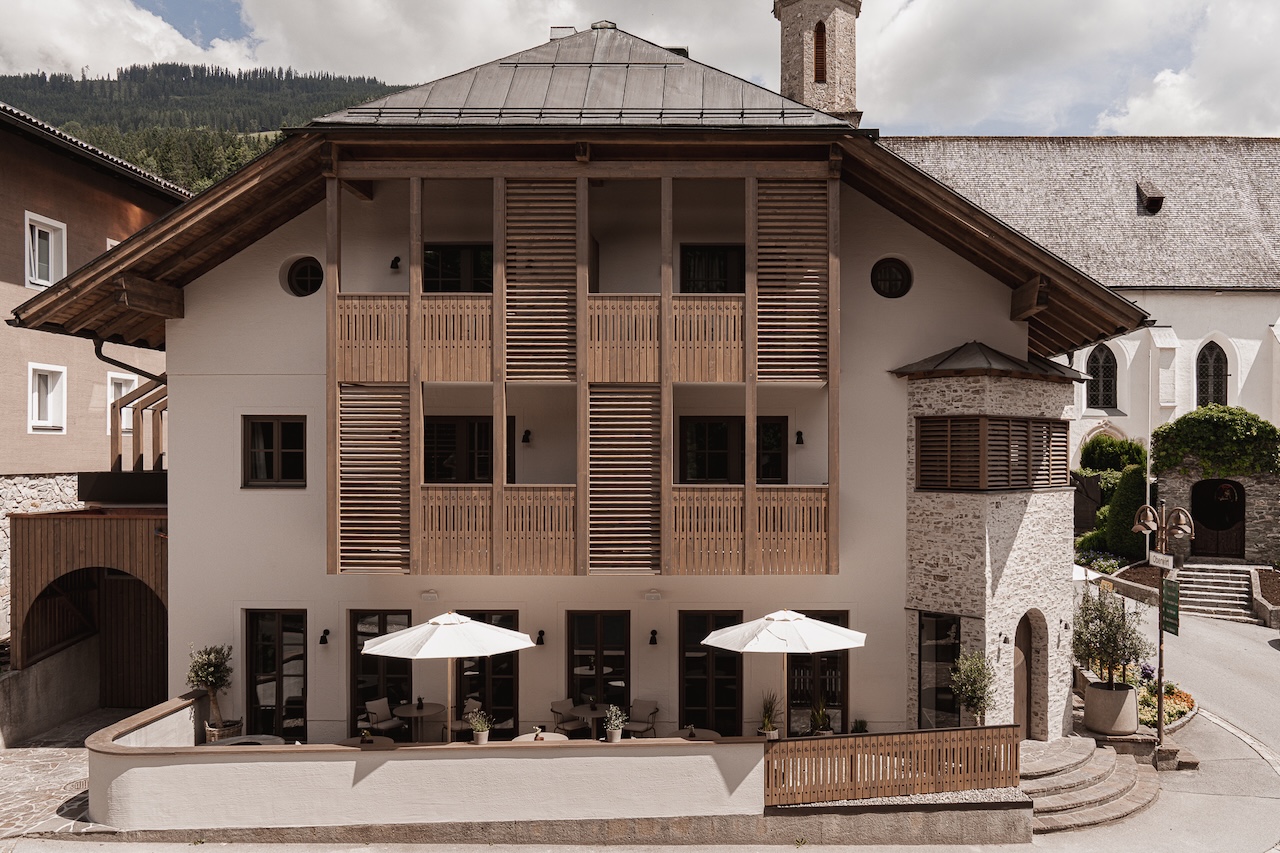 Kann man sich gar nicht vorstellen, dass das stieg'nhaus bis vor Kurzem noch ein leerstehender, ehemals sehr gewöhnlicher alter Dorfgasthof war