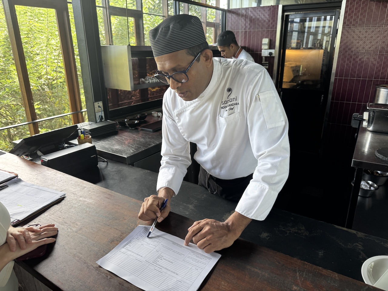 Mit dem jedes Essen besprochen wird