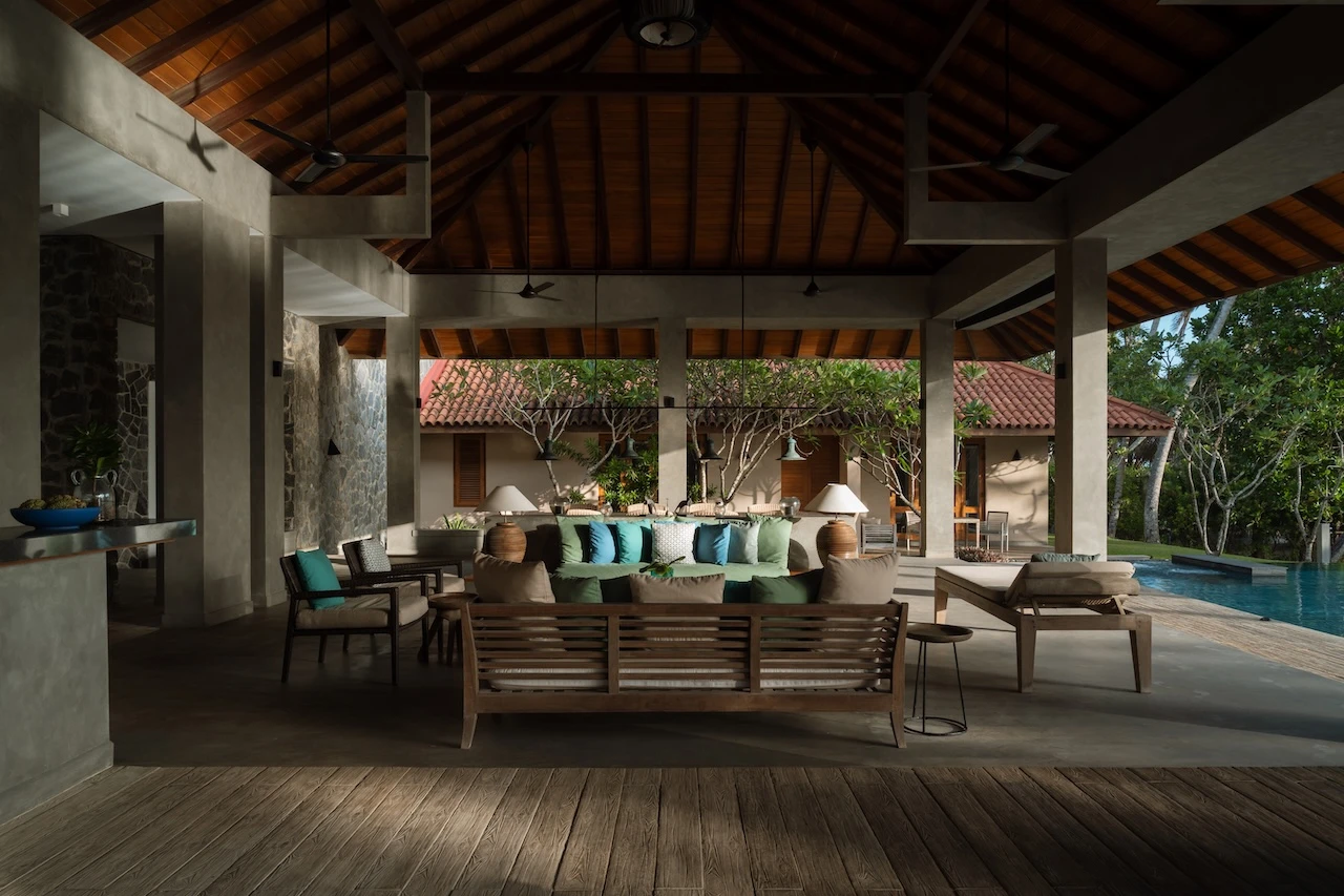 Hier wird gegessen und beisammen gesessen