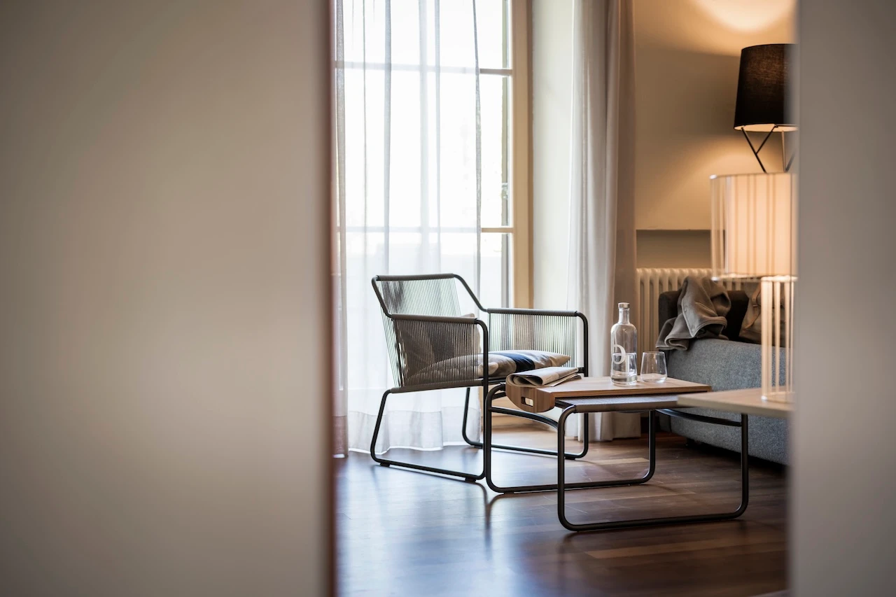 Sitzbereich auf dem Zimmer © Alex Filz