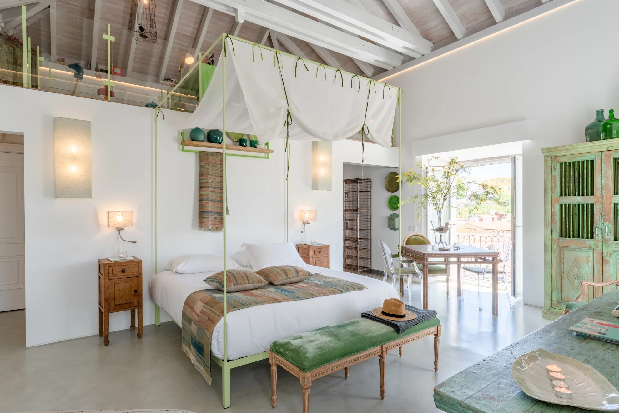 Jedes Zimmer ein Unikat – kuratiert, gesammelt, geliebt.