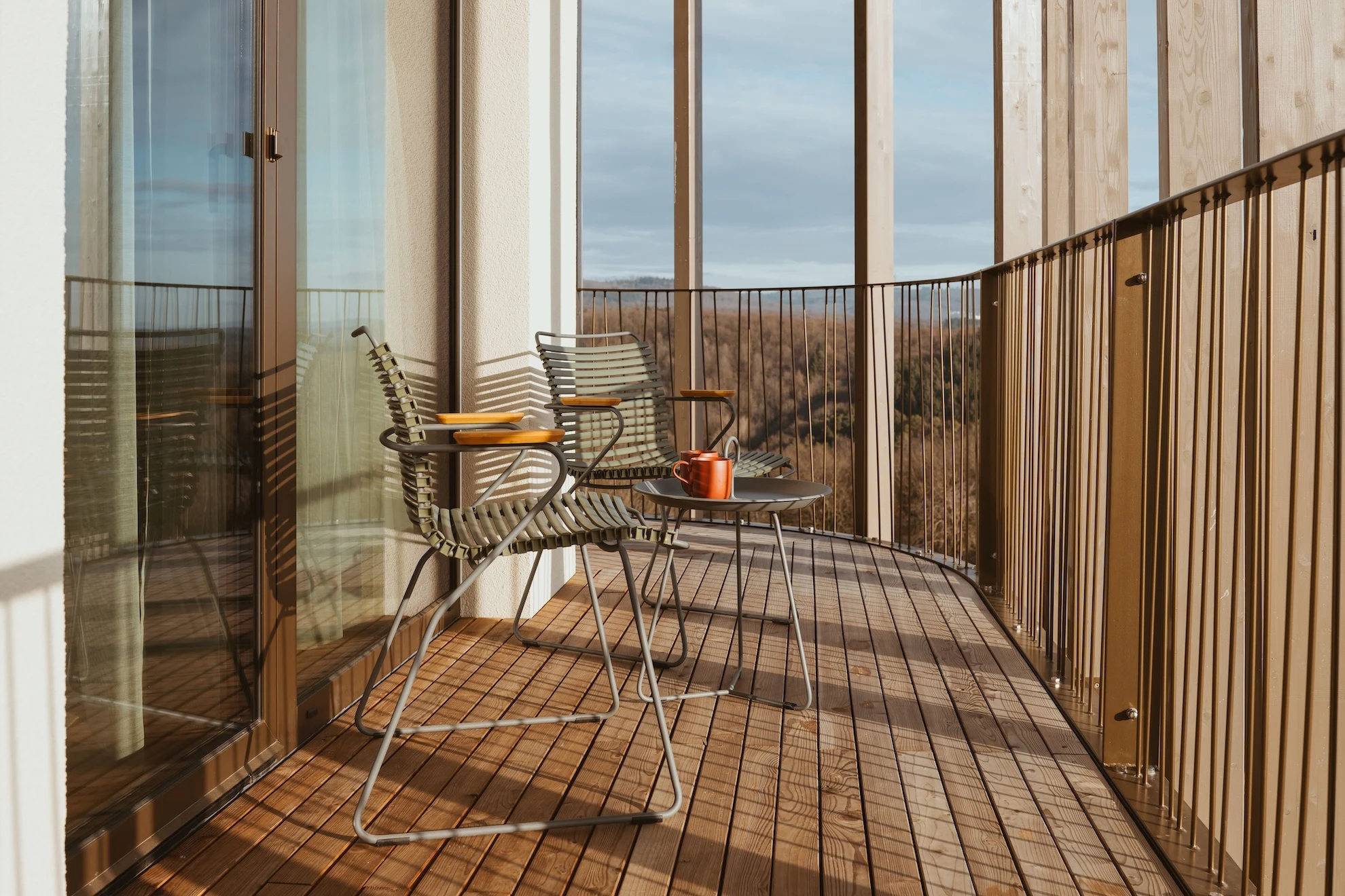 WALD.WEIT: Entspannen auf dem Balkon © Adrian Vesenbeckh