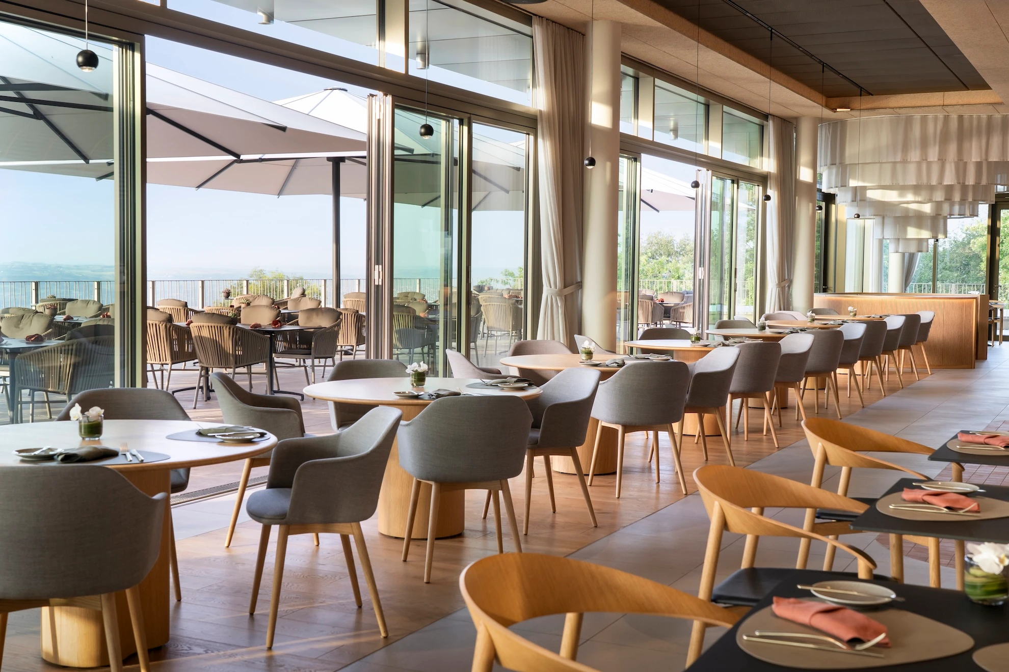 WALD.WEIT: Im WALD.FEIN © Tim Karapetian