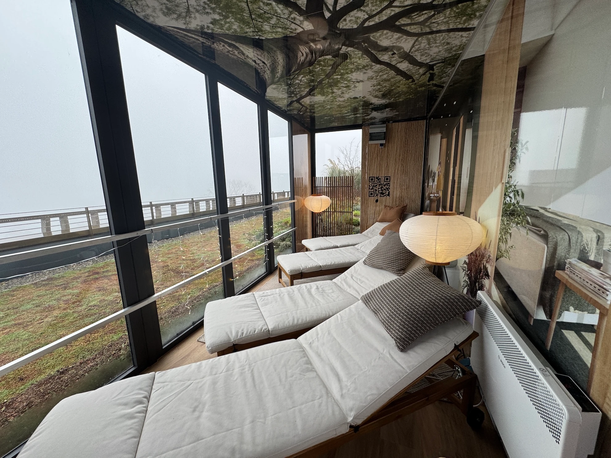 Kleiner Ruheraum auf dem Dach. Ab 2027 vergrößert sich der Wellnessbereich