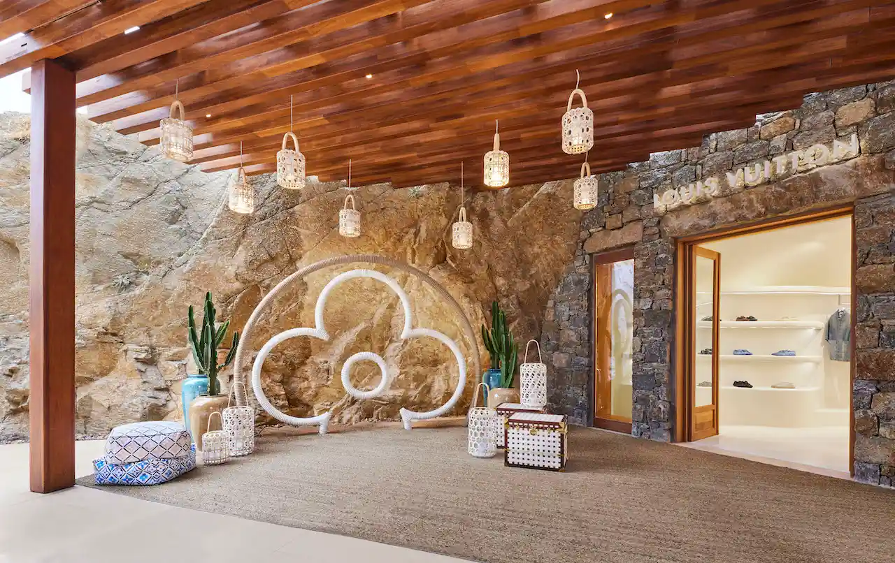 Zuma Mykonos und Kooperation mit Louis Vuitton