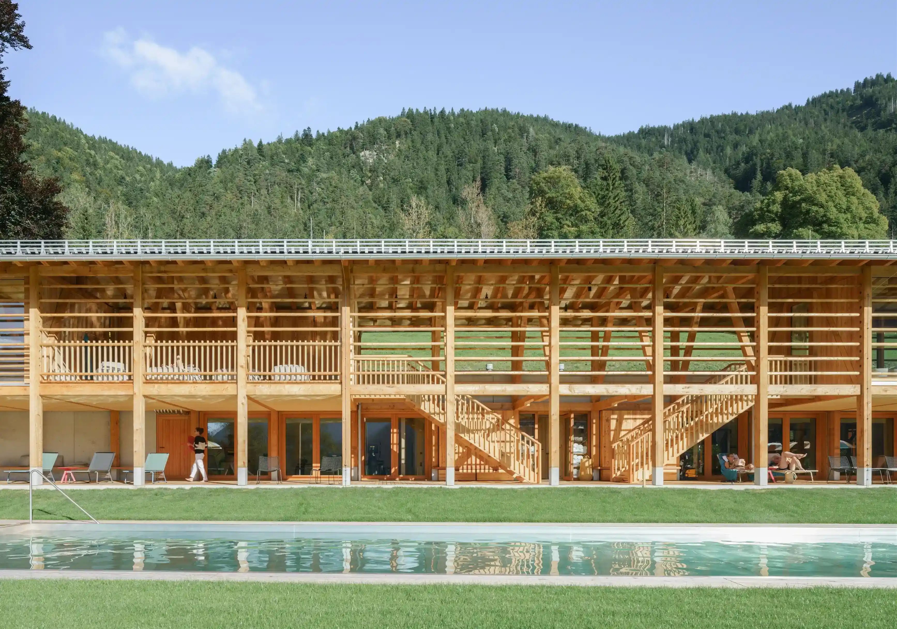 Florian Nagler baut Bade-Harpfe für Tannerhof