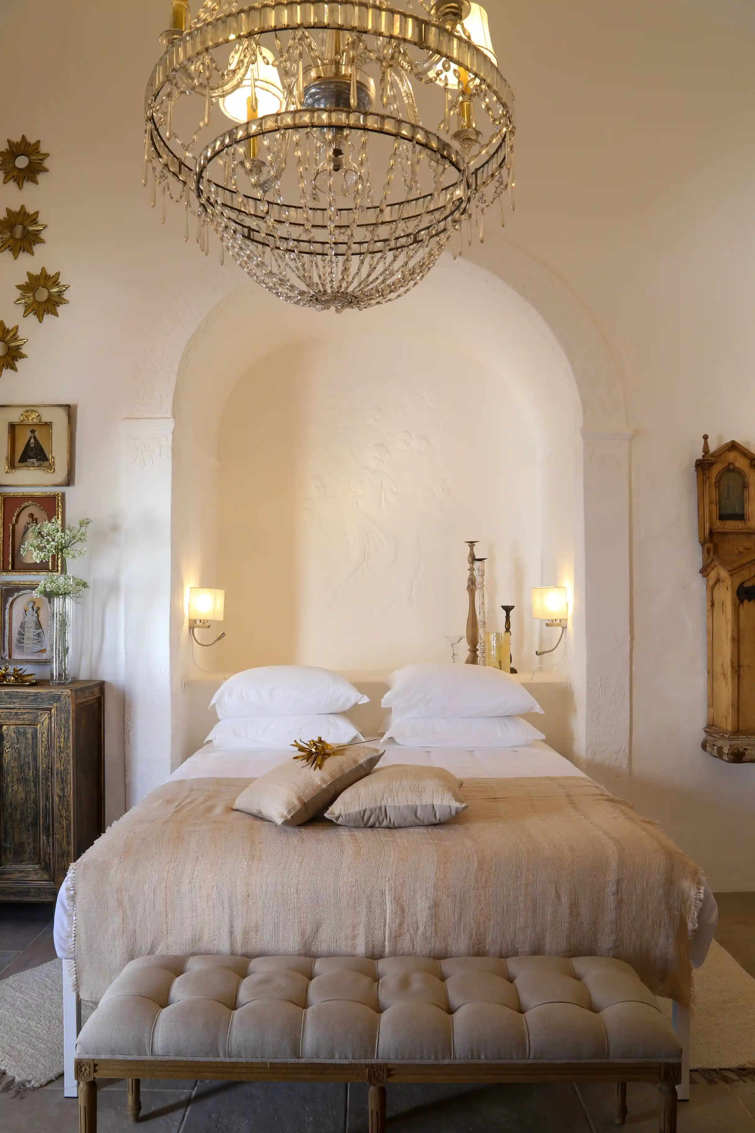 Sakrale Ruhe in der Kapellen Suite, einem Raum mit Geschichte.