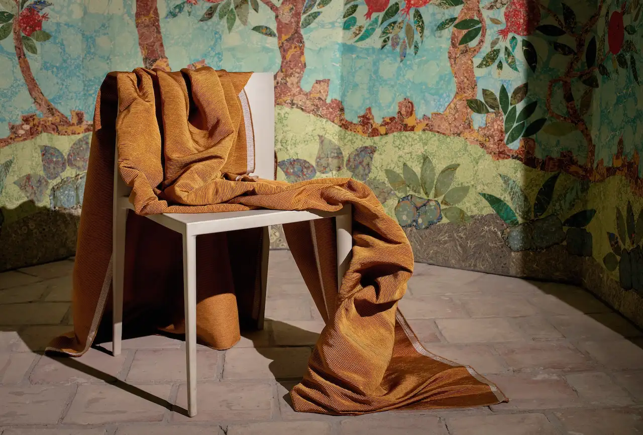 OTTOMAN: Stoff von Fischbacher 1819 © Peter Hauser