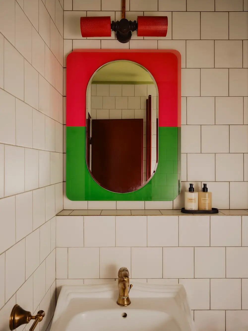 The Dean Berlin - Farbakzente in den Bädern der Hotelzimmer