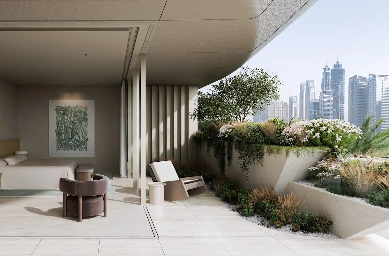 Weydan von Architekt Kengo Kuma: Schlafzimmer mit bepflanztem Balkon. Im Hintergrund Blick auf Dubai