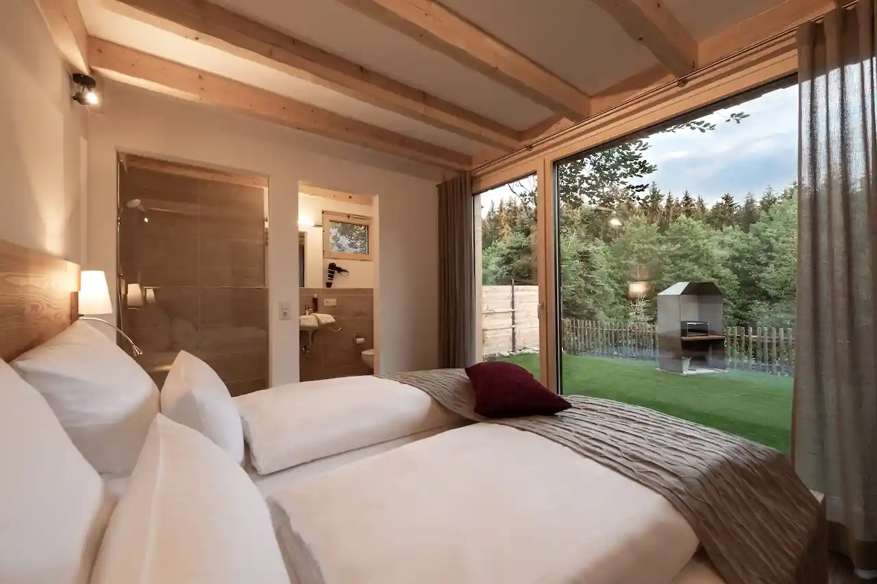 Vom Bett Blick in den Garten im FORSTGUT