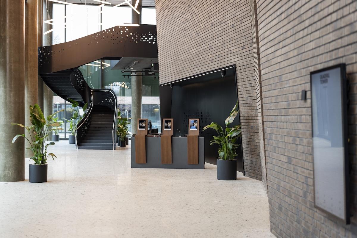 Die Lobby des ARCOTEL in Linz