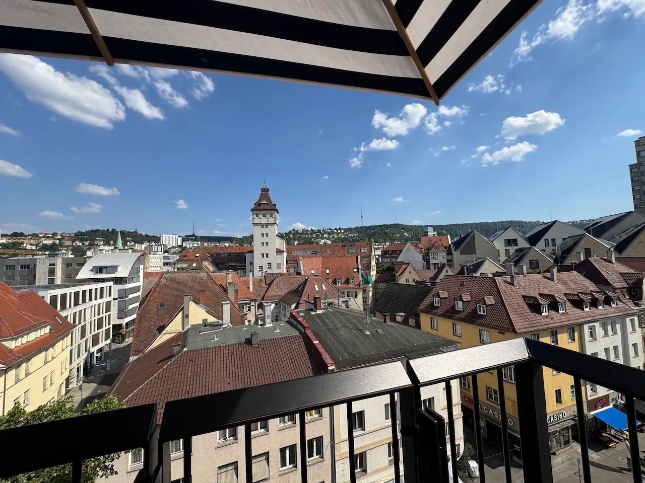 EMILU Hotel: Blick von der Dachterrasse über Stuttgart