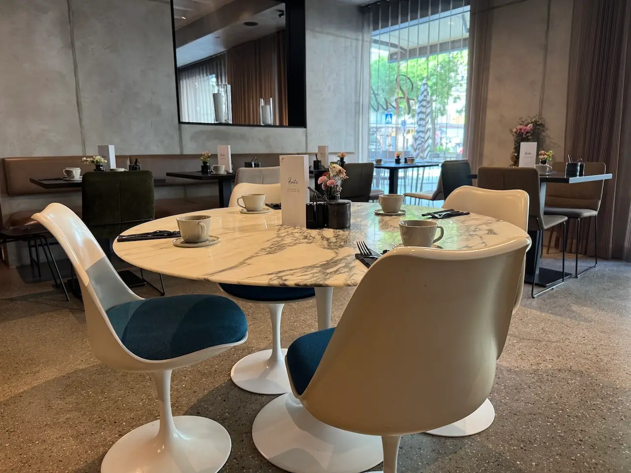 EMILU Hotel: Im Restaurant Fritz